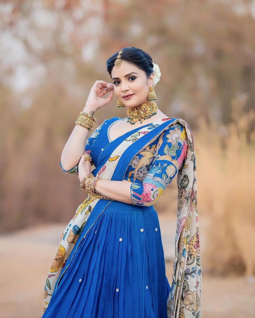 Indian TV Actress Sreemukhi Pics in Blue Lehenga Choli